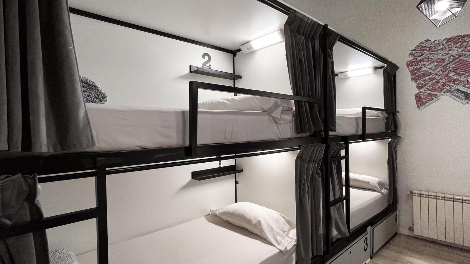 Bed 8-Bed Mixed Dormitory Room