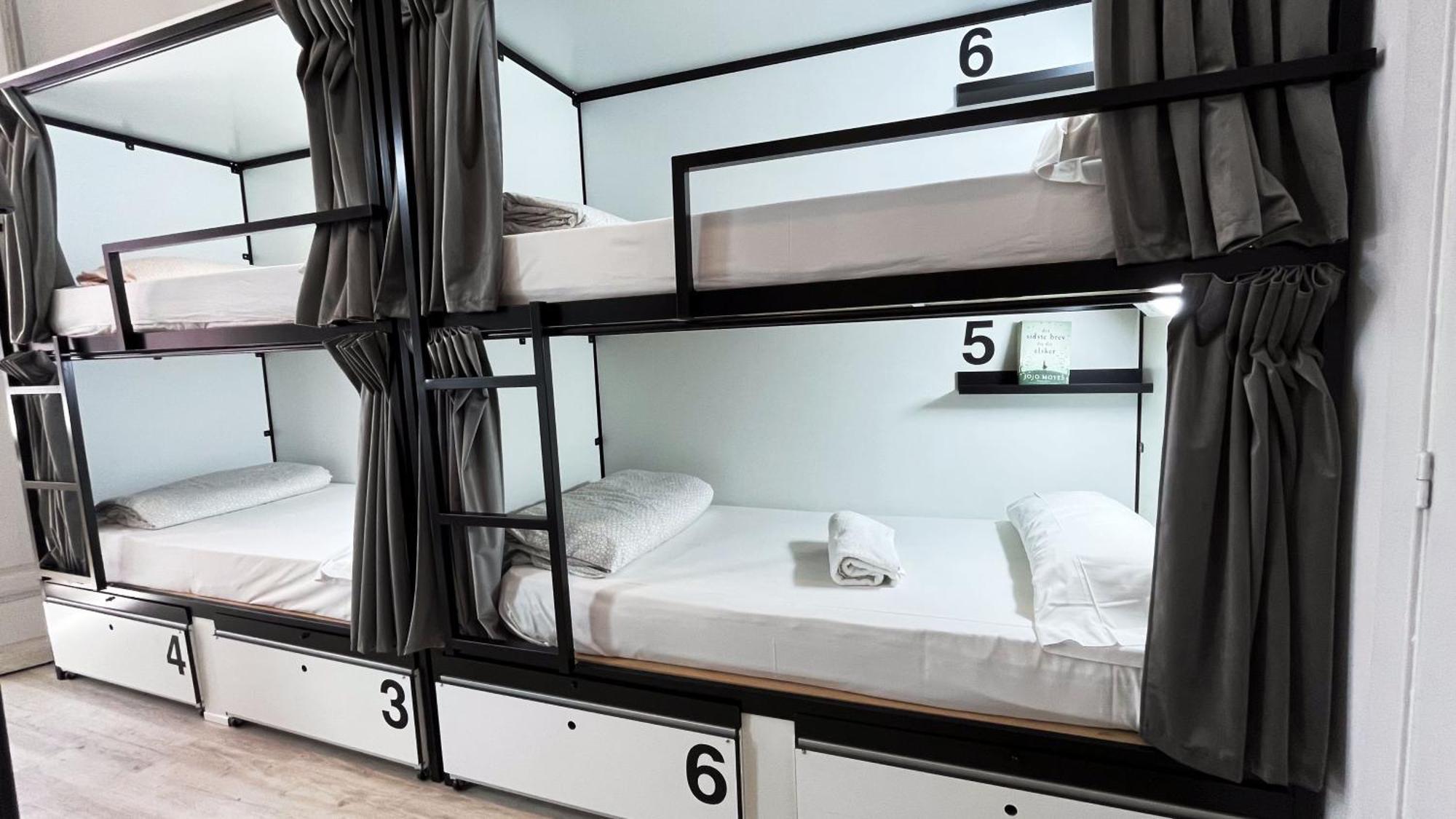 Bed 6-Bed Dormitory Room
