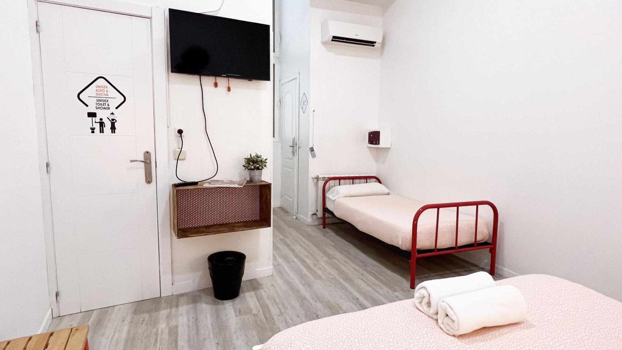 Triple Room Private Bathroom