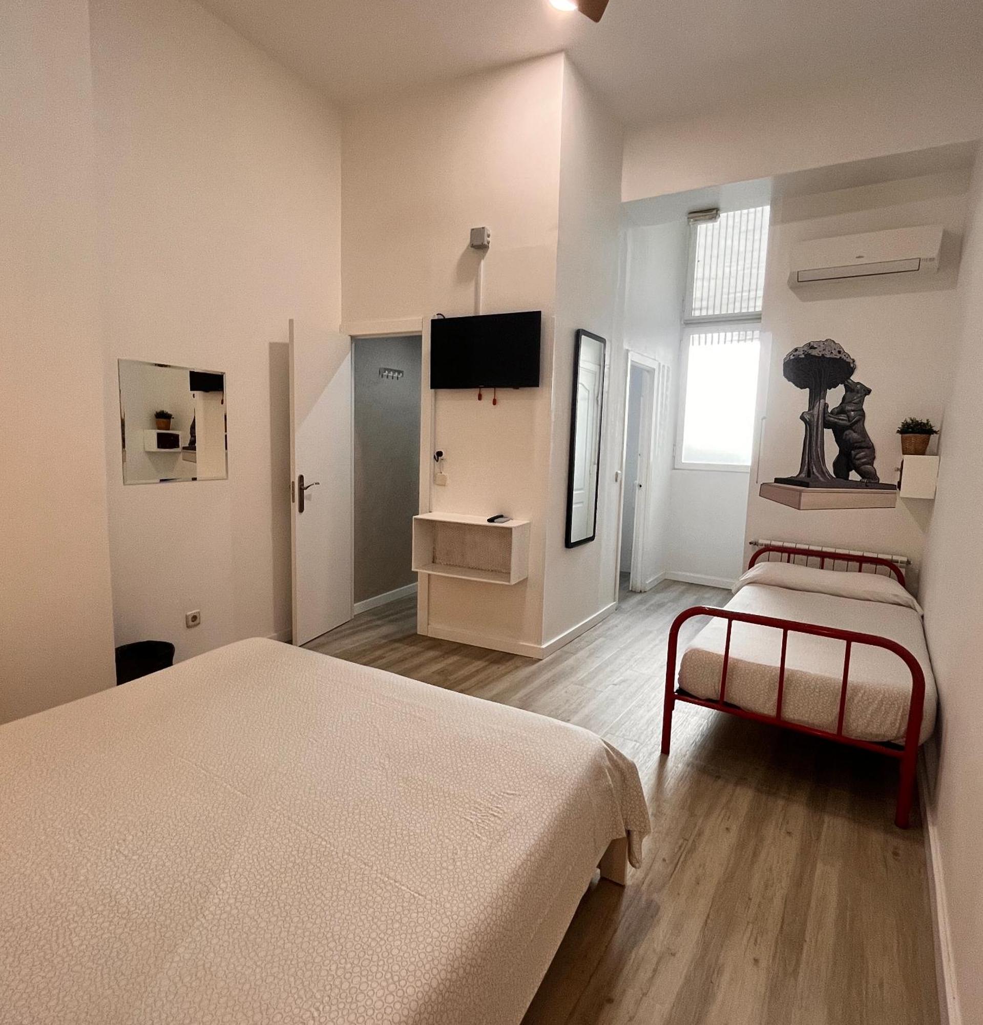 Triple Room Private Bathroom